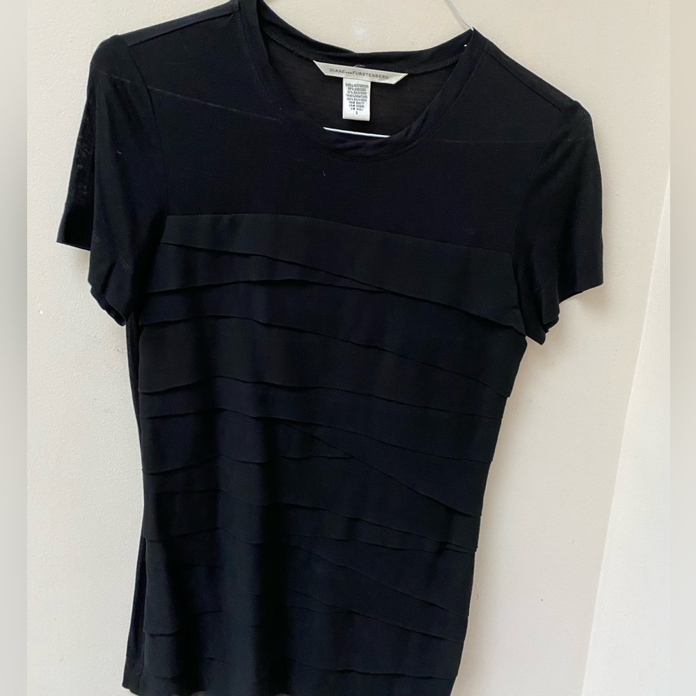 Diane Von Furstenberg womens black top size S